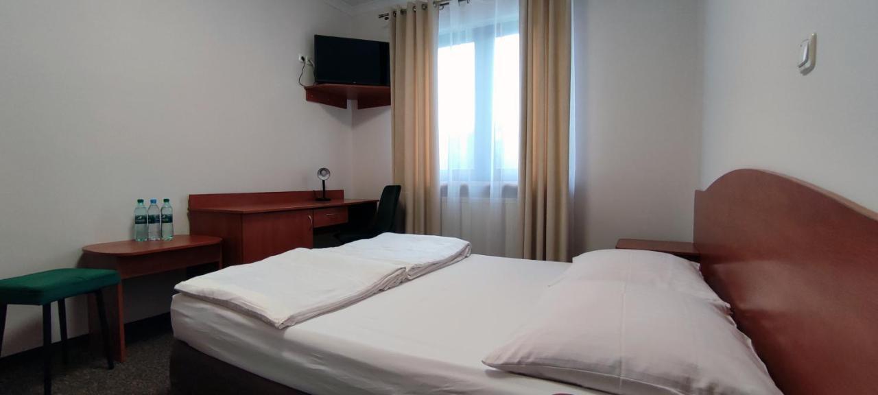 Motel Port 2000 Mostki  Luaran gambar